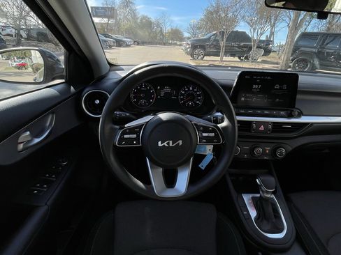 Used 2024 Kia Forte LXS image 11