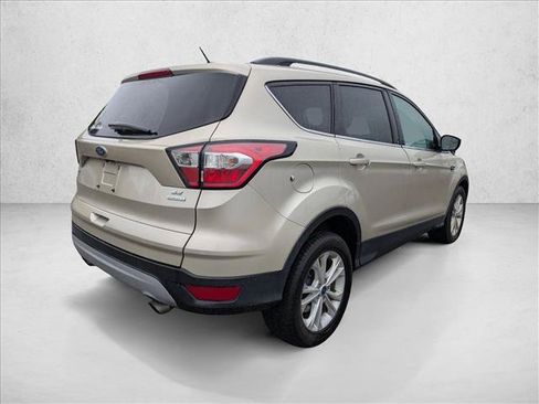 Used 2018 Ford Escape SE FWD image 5