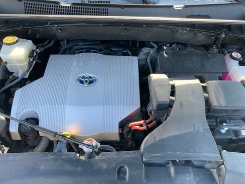 Used 2018 Toyota Highlander XLE AWD/4WD image 32