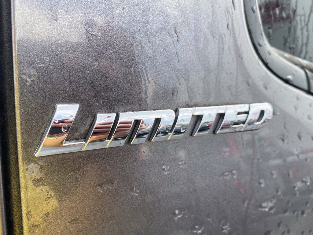 Used 2014 Toyota Tacoma 4x4 Double Cab w/ Limited Package image 17