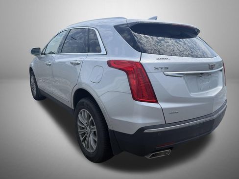 Used 2017 Cadillac XT5 Luxury w/ Driver Awareness Package AWD/4WD image 3