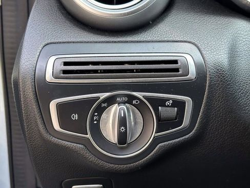 Used 2021 Mercedes-Benz C 300 4MATIC Sedan image 19