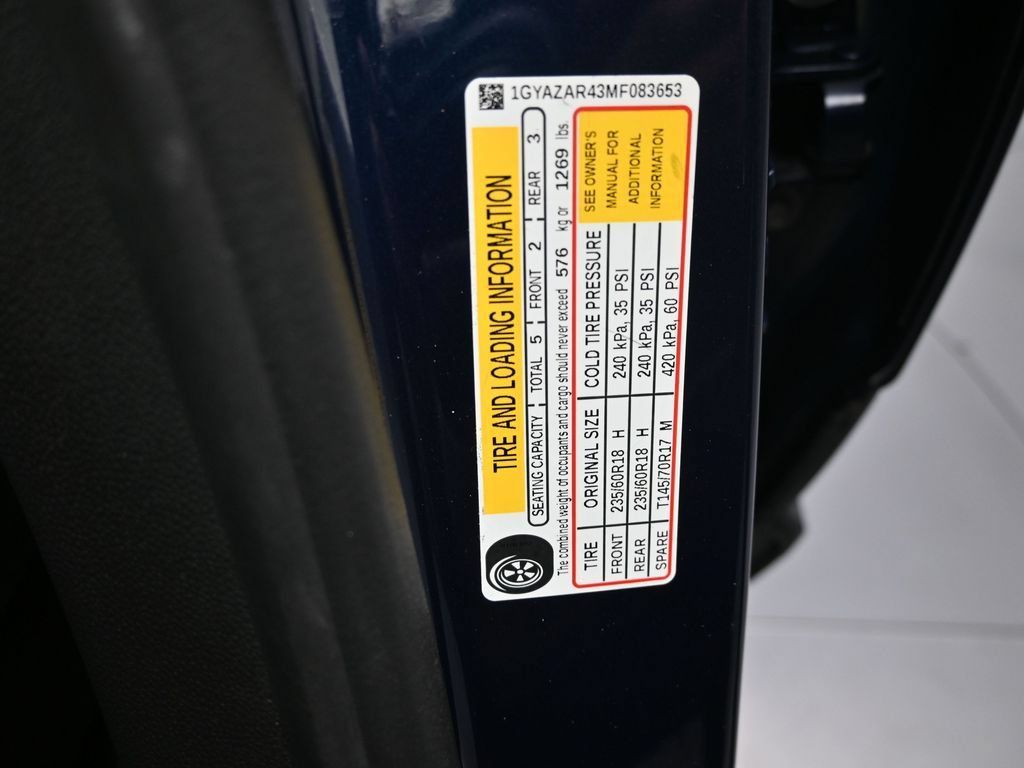 Certified 2021 Cadillac XT4 Luxury w/ Driver Awareness Package FWD image 9