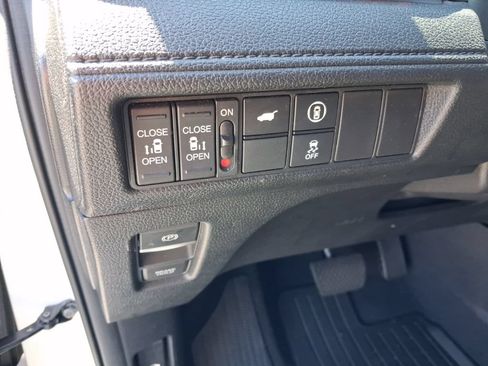 Certified 2024 Honda Odyssey Sport image 28