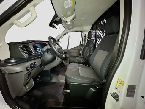 Used 2025 Ford Transit 250 Low Roof w/ Exterior Upgrade Package RWD image 18
