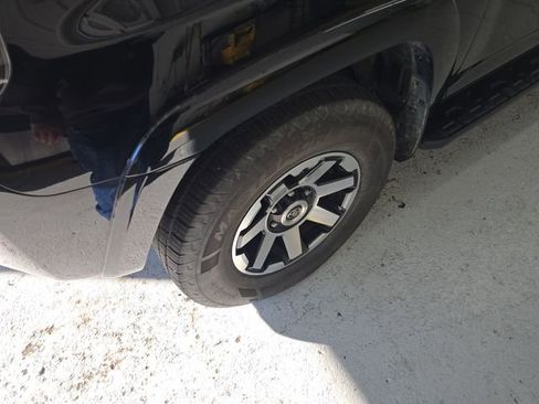 Used 2019 Toyota 4Runner TRD Off-Road Premium image 9