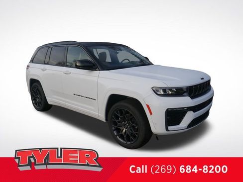 New 2026 Jeep Grand Cherokee Summit w/ Obsidian Package AWD/4WD image 1