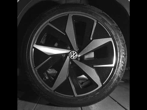 Certified 2023 Volkswagen ID.4 Pro S AWD/4WD image 13