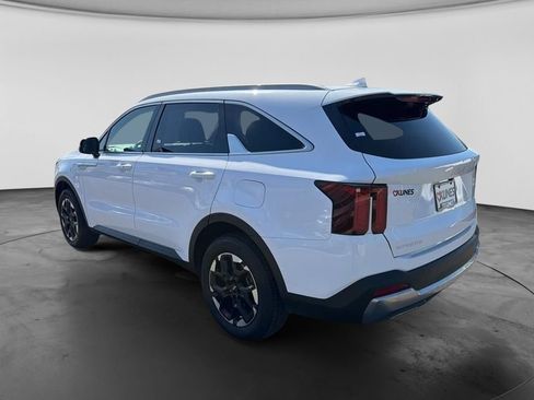 Used 2024 Kia Sorento S AWD/4WD image 8