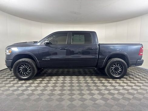 Used 2019 RAM 1500 Laramie AWD/4WD image 7