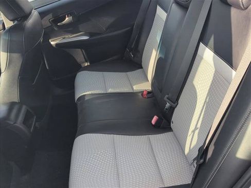 Used 2014 Toyota Camry SE FWD image 20
