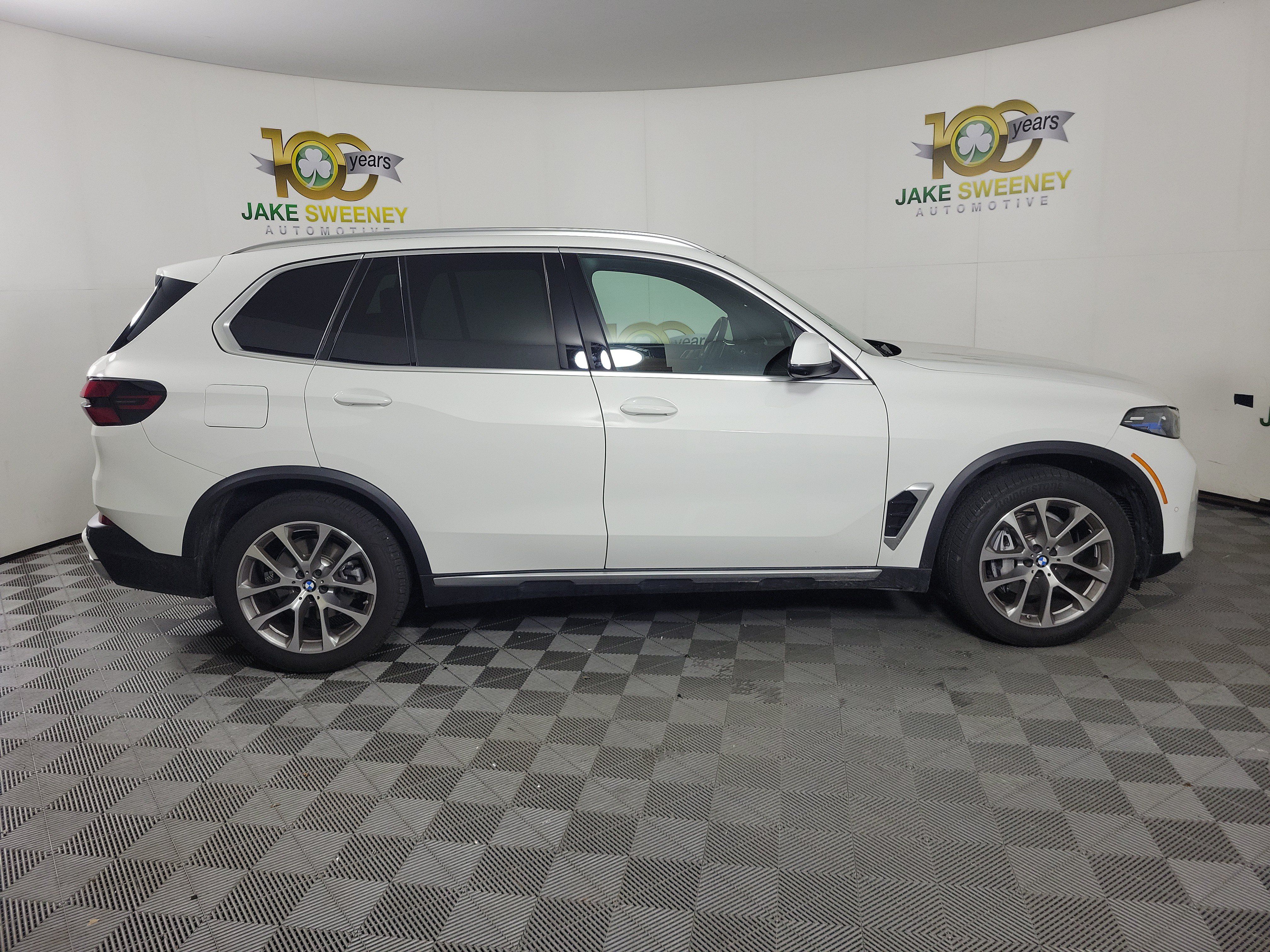 Certified 2026 BMW X5 xDrive40i AWD/4WD image 4