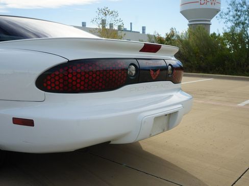 Used 1998 Pontiac Firebird Formula w/ Opt Pkg image 28