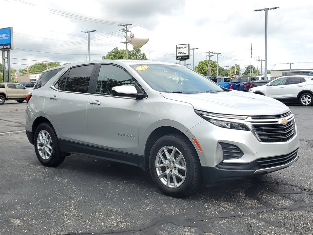 Used 2022 Chevrolet Equinox LT AWD/4WD image 3