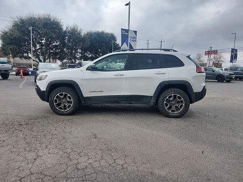 Used 2020 Jeep Cherokee Trailhawk w/ Cold Weather Group image 4