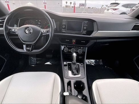 Used 2019 Volkswagen Jetta R-Line w/ R-Line Cold Weather Package FWD image 13