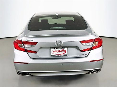 Used 2018 Honda Accord Sport image 14