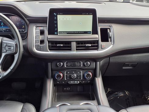 Used 2024 Chevrolet Suburban RST image 18