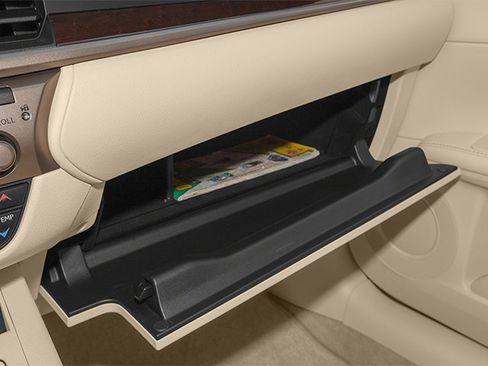 Used 2014 Lexus ES 300h w/ Luxury Package w/Bamboo Trim image 16