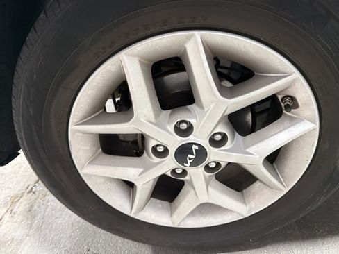 Used 2024 Kia Soul LX w/ Option Group 015 image 40