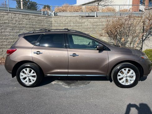 Used 2011 Nissan Murano SV image 3