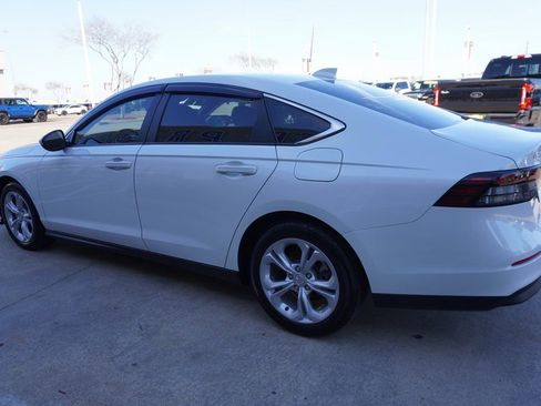Used 2025 Honda Accord LX image 4
