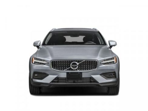 Used 2022 Volvo V60 T5 Cross Country w/ Climate Package image 4