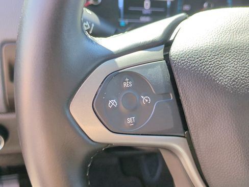Used 2018 Chevrolet Colorado Z71 AWD/4WD image 16