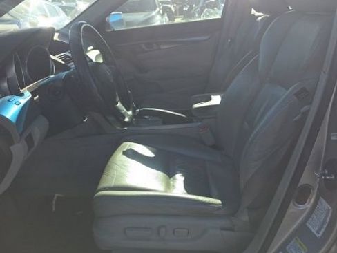 Used 2010 Acura TL w/ Technology Package FWD image 11
