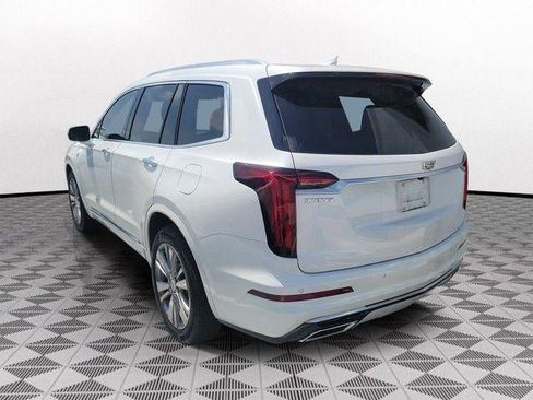 Used 2024 Cadillac XT6 Premium Luxury FWD image 4