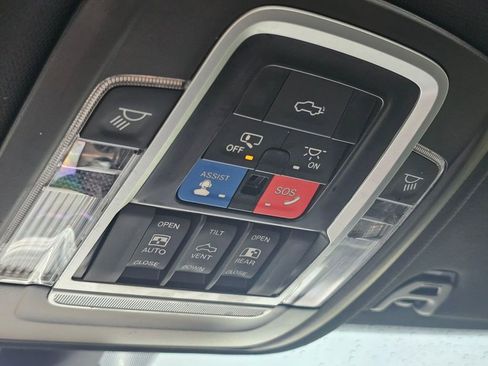 Used 2023 RAM 3500 Laramie w/ Night Edition image 37