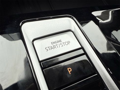 New 2026 Volkswagen Atlas Cross Sport SE image 17