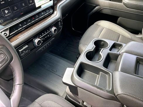 Used 2025 GMC Sierra 2500 SLE w/ SLE Convenience Package image 20