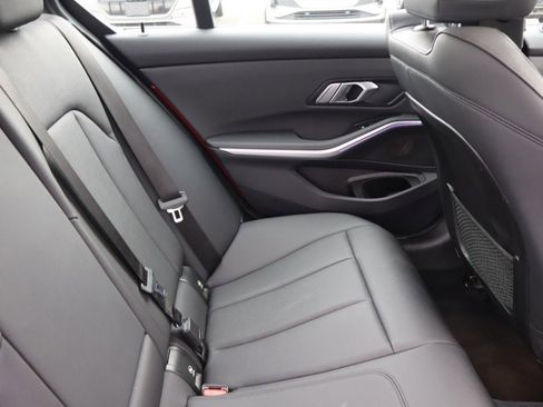 Used 2020 BMW 330i xDrive Sedan w/ Convenience Package image 15