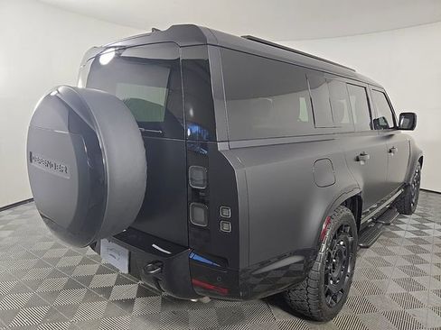 New 2026 Land Rover Defender 130 X-Dynamic SE AWD/4WD image 5
