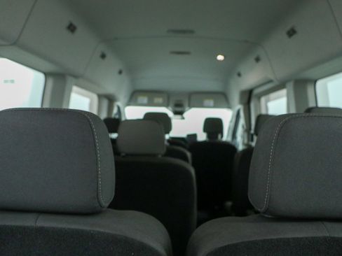 Used 2025 Ford Transit 350 XLT RWD image 27