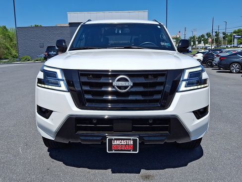Certified 2023 Nissan Armada SL w/ Midnight Edition Package AWD/4WD image 2