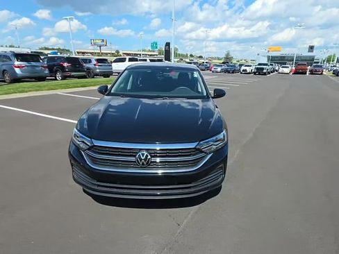 Used 2023 Volkswagen Jetta S FWD image 3