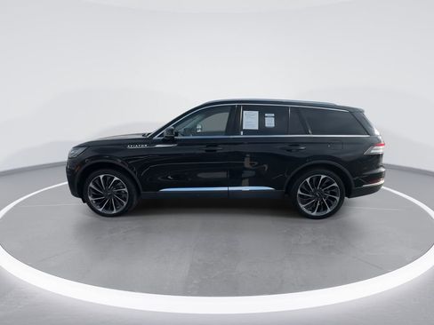 Used 2025 Lincoln Aviator Reserve AWD/4WD image 5