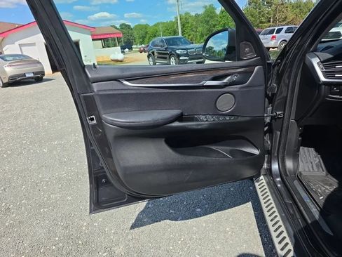 Used 2016 BMW X5 xDrive40e AWD/4WD image 43