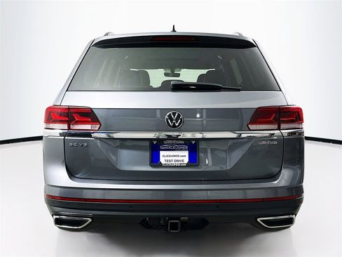 Used 2023 Volkswagen Atlas SE w/ Panoramic Sunroof Package image 15