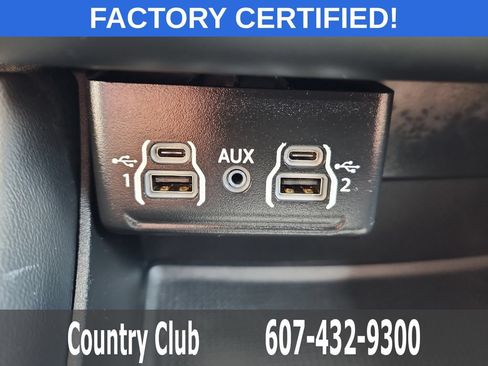 Used 2025 Dodge Durango GT AWD/4WD image 14