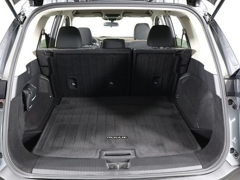 Used 2023 Nissan Rogue SV AWD/4WD image 17