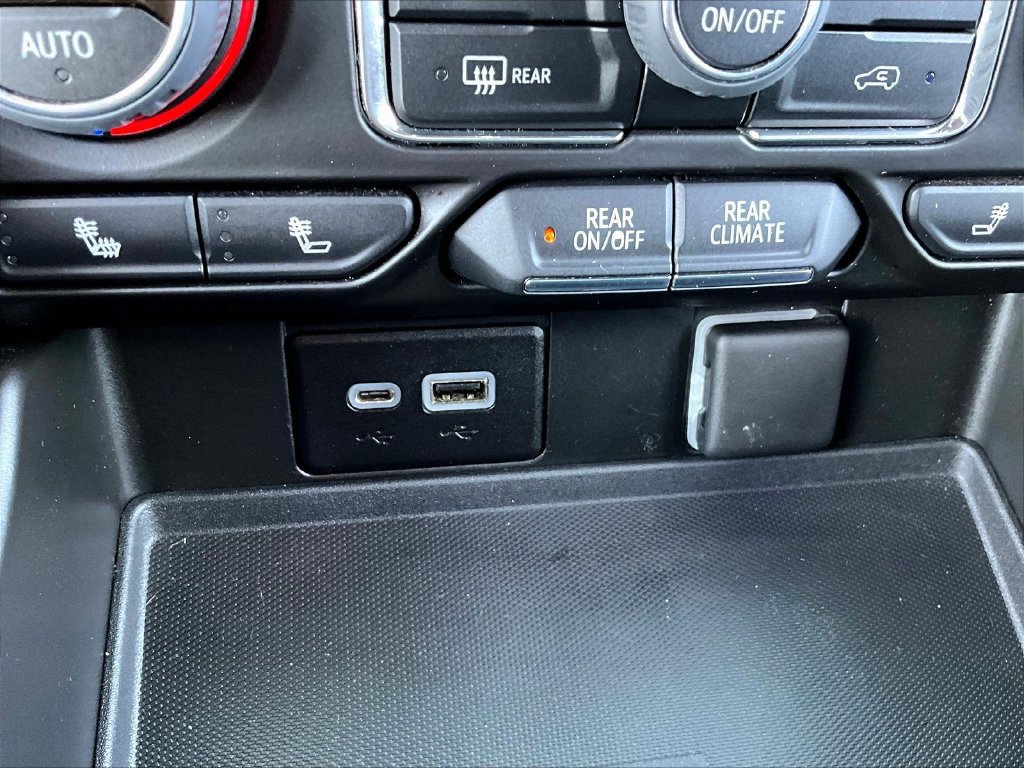 Used 2022 Chevrolet Tahoe LT AWD/4WD image 18
