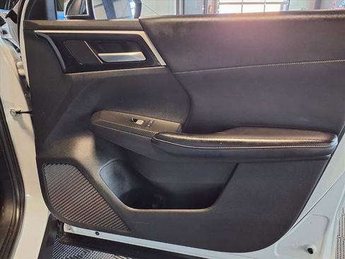 Used 2022 Mitsubishi Outlander SE image 14