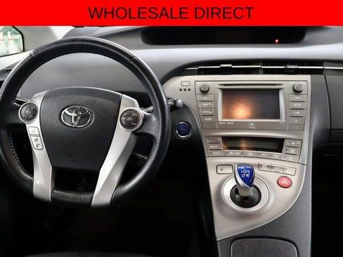 Used 2015 Toyota Prius Four FWD image 13