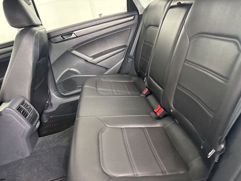 Used 2020 Volkswagen Passat 2.0T R-Line image 22