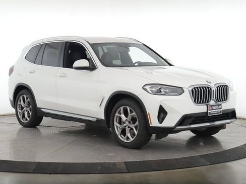 Used 2022 BMW X3 xDrive30i AWD/4WD image 2