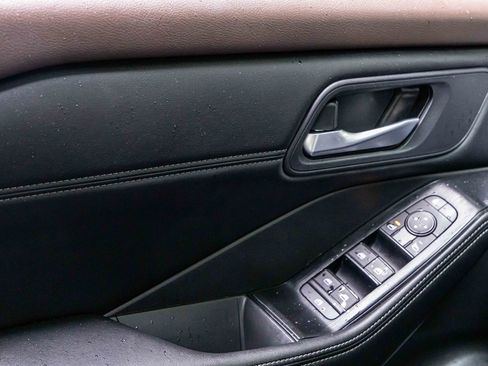 Certified 2023 Nissan Rogue SV w/ SV Premium B Package image 15