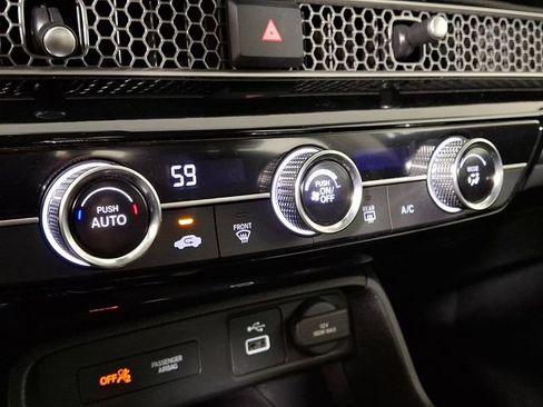 Used 2023 Honda Civic LX image 17